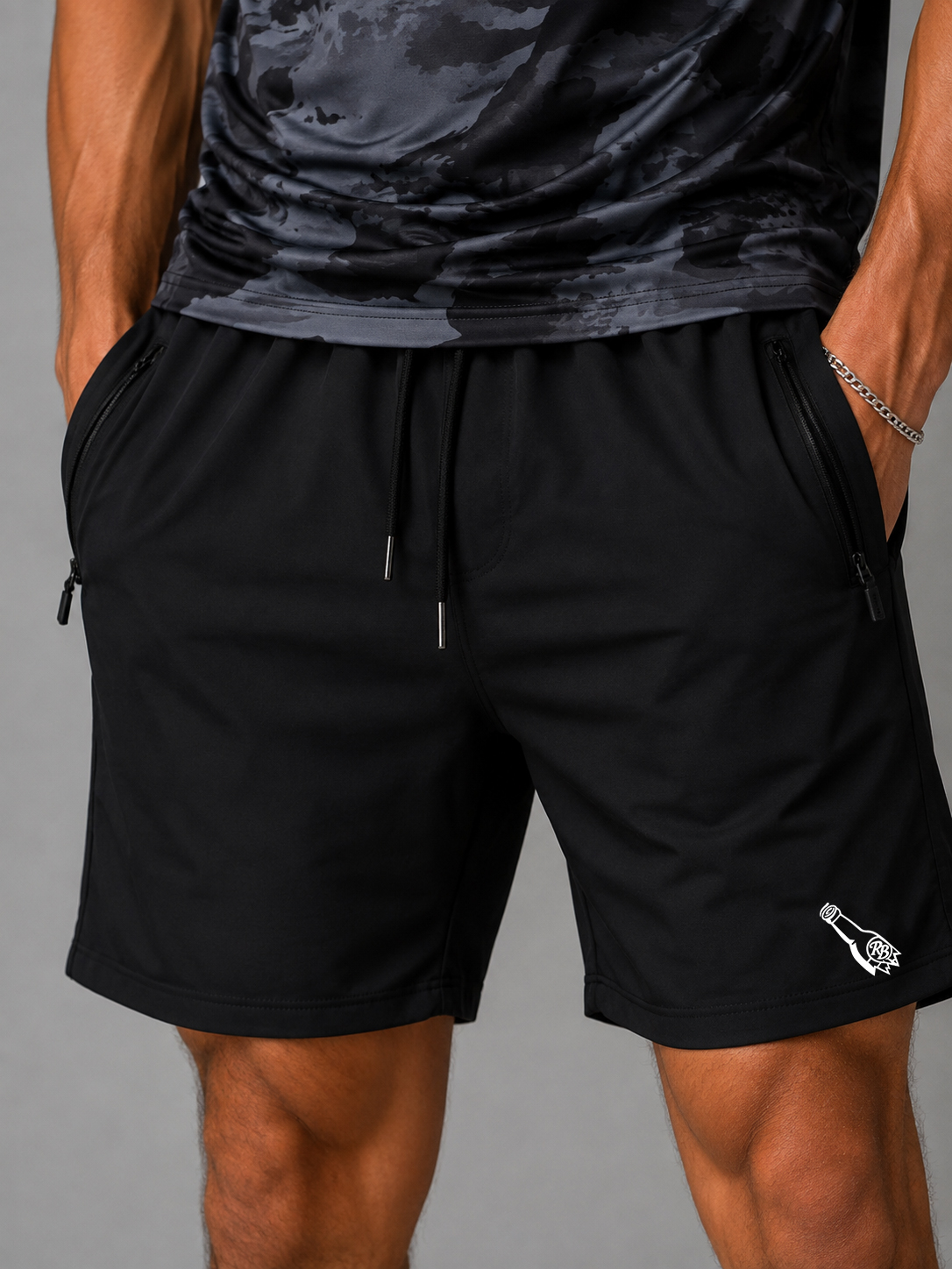 Vista alterna de RB STRIKE SHORT